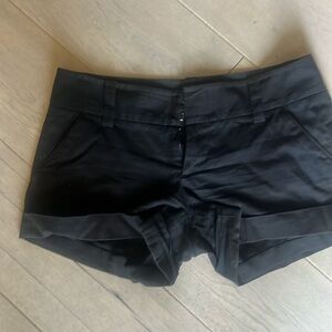 Black cuffed Alice and Olivia shorts size 8